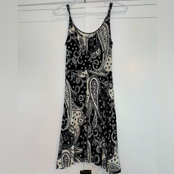 Express size s soft stretchy black and white dress - Picture 1 of 2